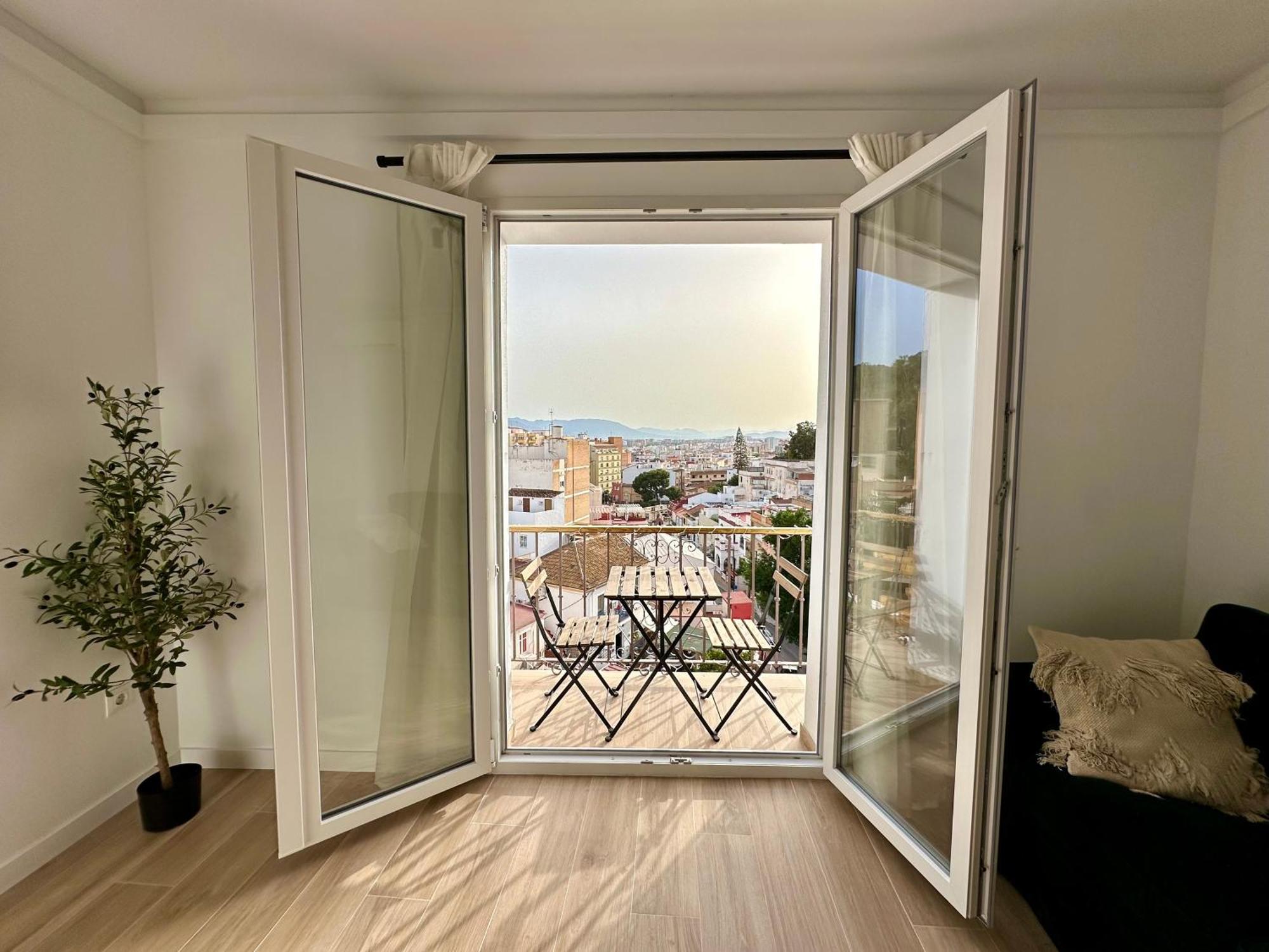Apartament Atico Con Solarium Y Bbq Cerca Del Centro 6 Pax Malaga Zewnętrze zdjęcie